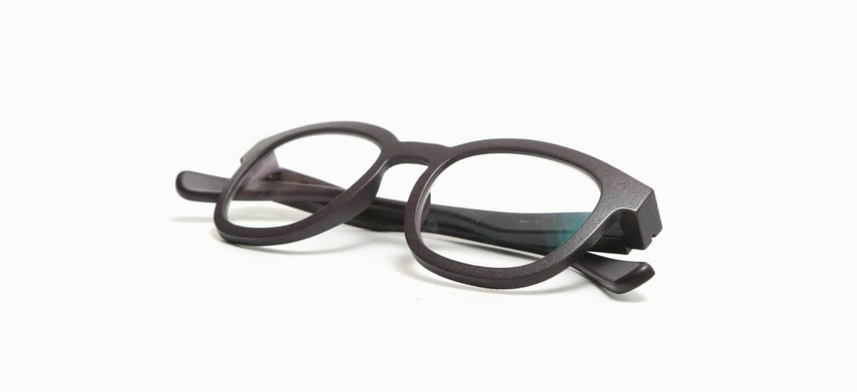 21.823-AVON-S-2--397,00-€-3