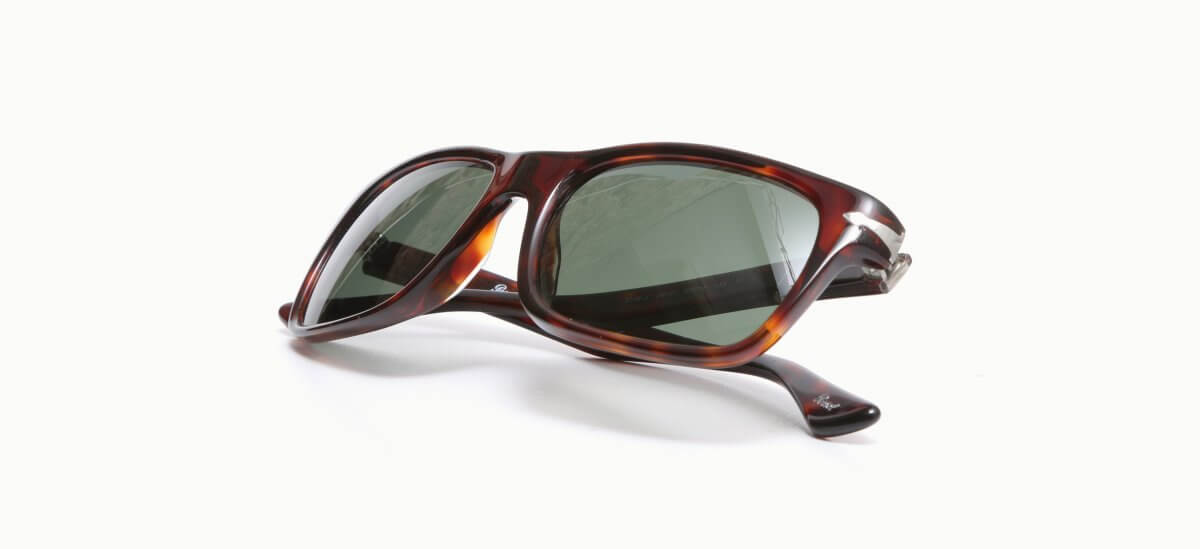 22.0000177 Persol 3048-S 2431 5519 157,00 €-3