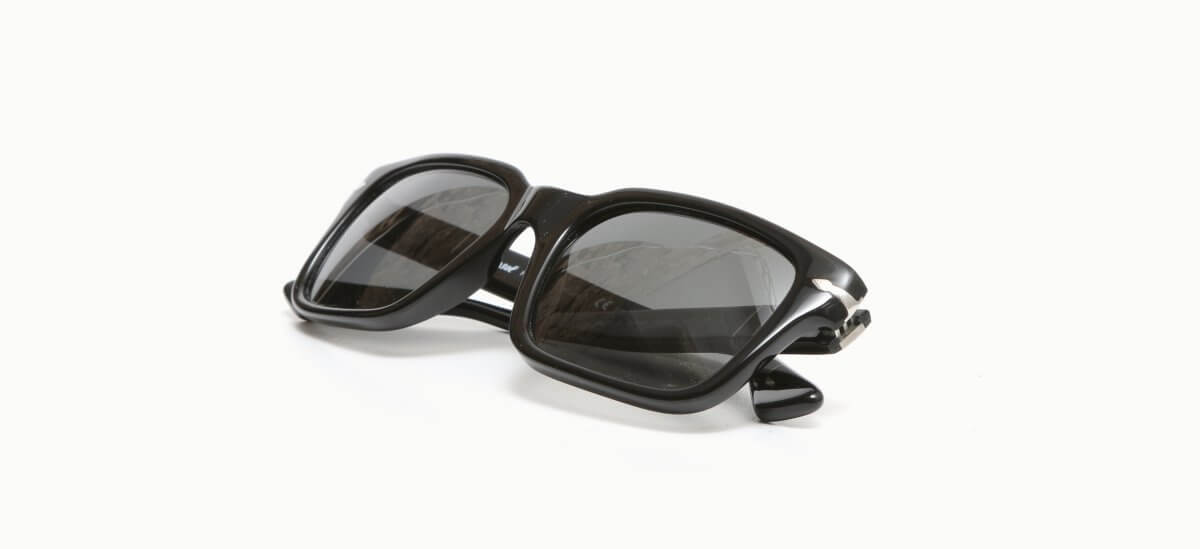 22.0000186 Persol 3272-S 9548 5320 247,00 €-3
