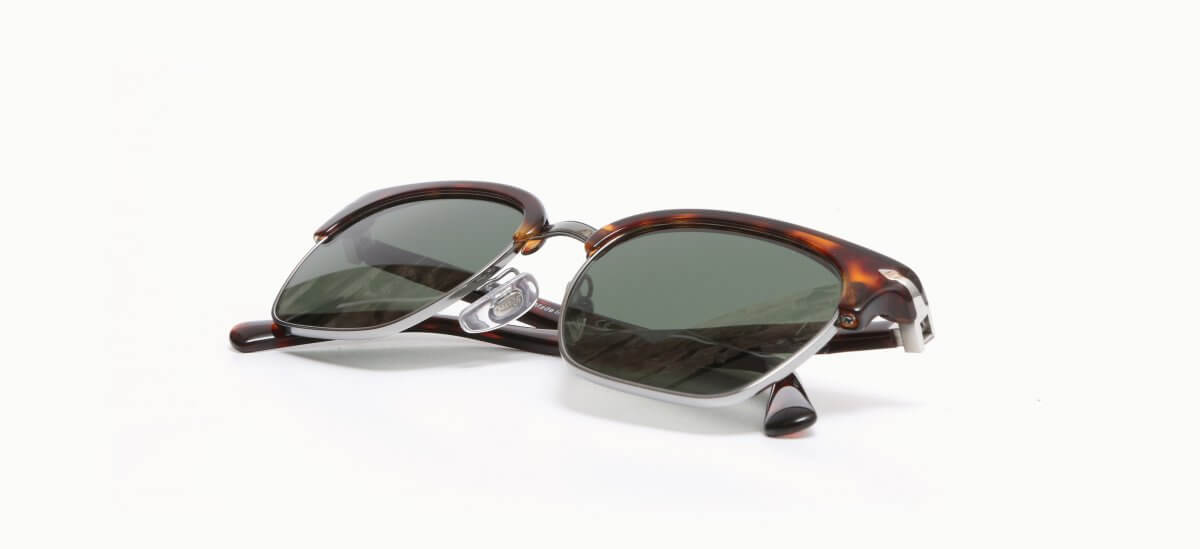 22.0000608 Persol 3199-S 2431 5320 238,00 €-3