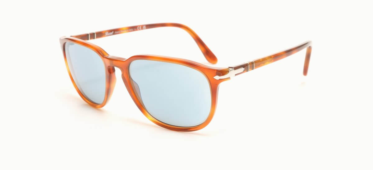 22.0001506 Persol 3019-S 9656 5518 197,00 €-2