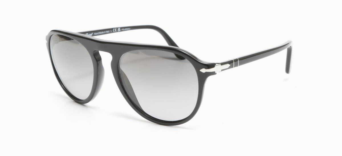 22.0001521 Persol 3302-S 95M3 5519 287,00 €-2