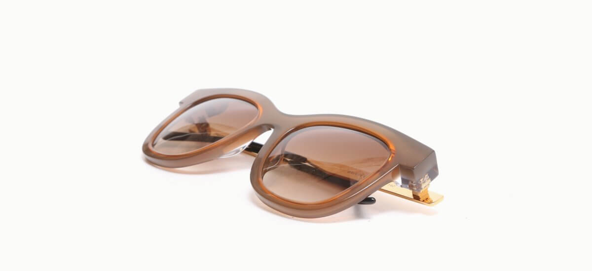 23.0000462 Thierry Lasry SAVVVY 640 4922 377,00 €-3