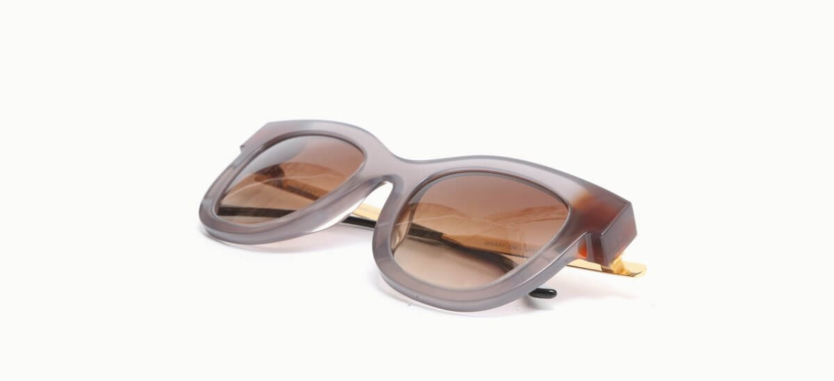 23.0000465 Thierry Lasry SEXXXY 704 4923 377,00 €-3
