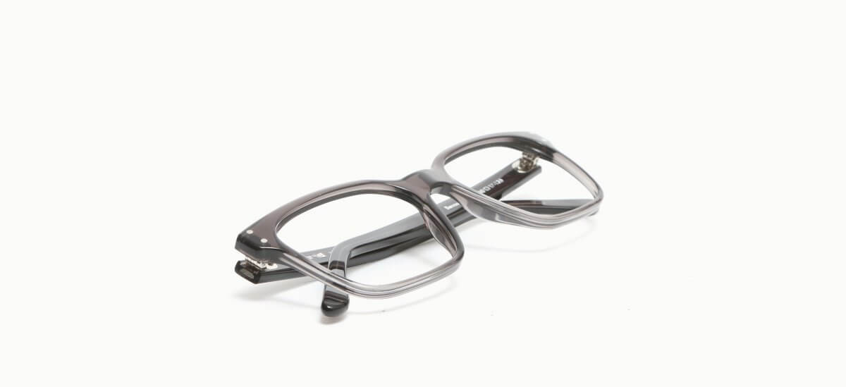 23.0000979 Colibris BENNO 18 5017 329,00 €-3