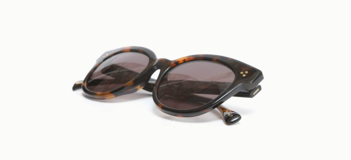 23.0001268 RAEN NIKOL NERO TORTOISE 5218 197,00 €-3