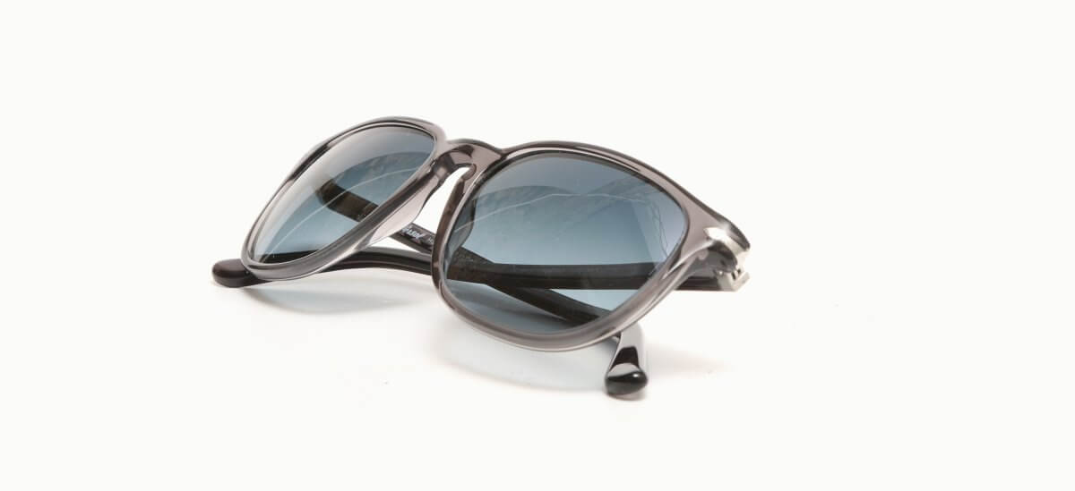 24.0001392 Persol 3019-S 1196S3 5618 267,00 €-3