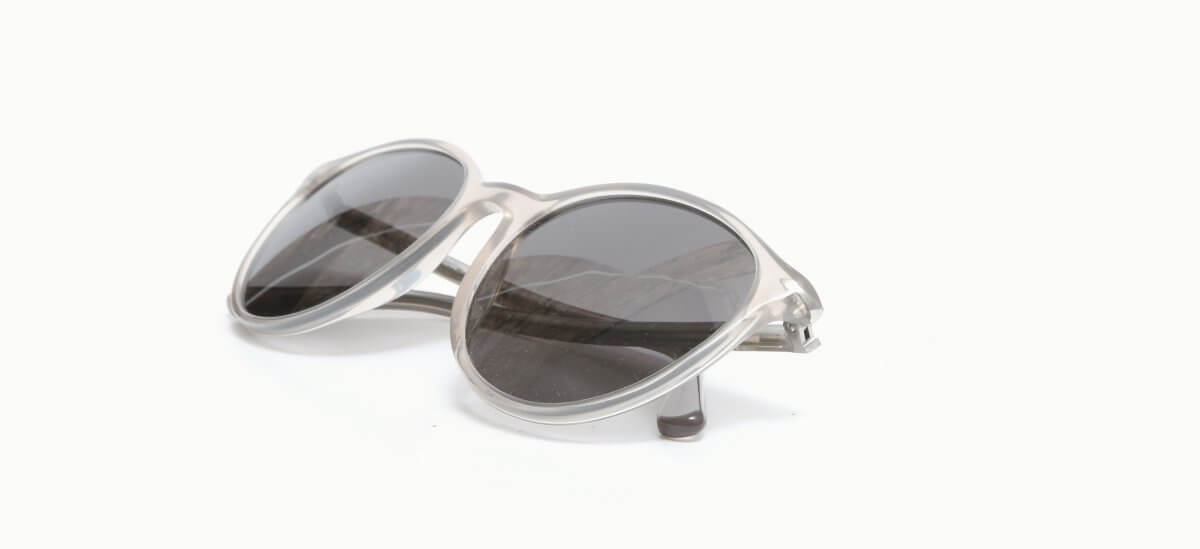 24.0001404 Persol 3350-S 1203B1 5620 267,00 €-3