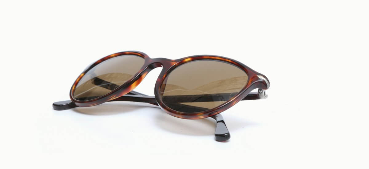 24.0001406 Persol 3350-S 2457 5320 307,00 €-3
