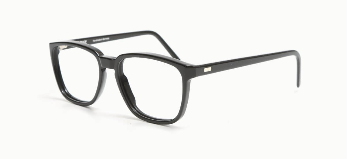 25077116 RZ Lava 17 387,00 €-2