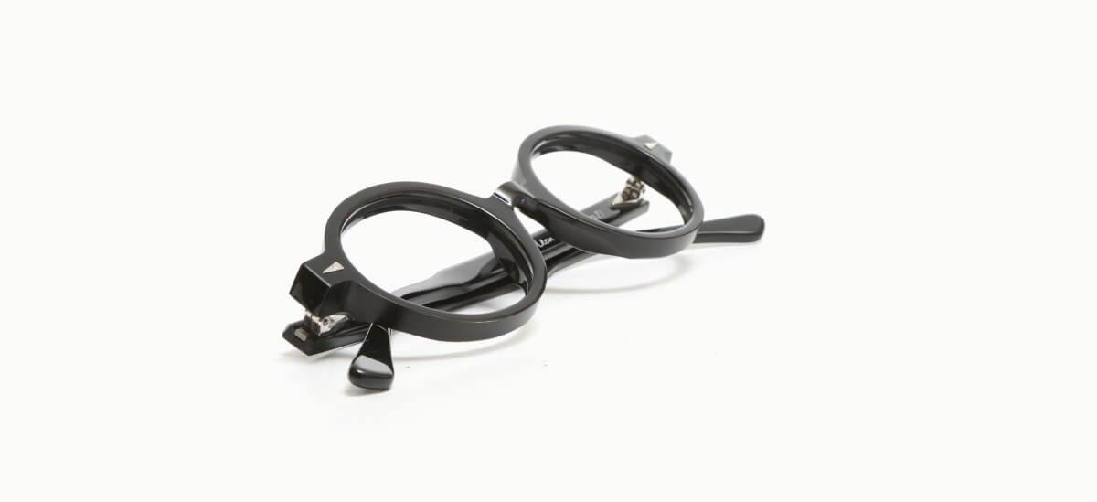 25077229 AHL Rue Leon Black 4521 447,00 €-3