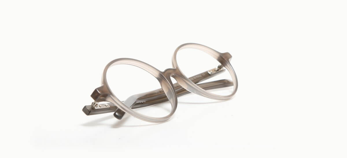 25140131 OM Iris 2105 5119 367,00 €-3