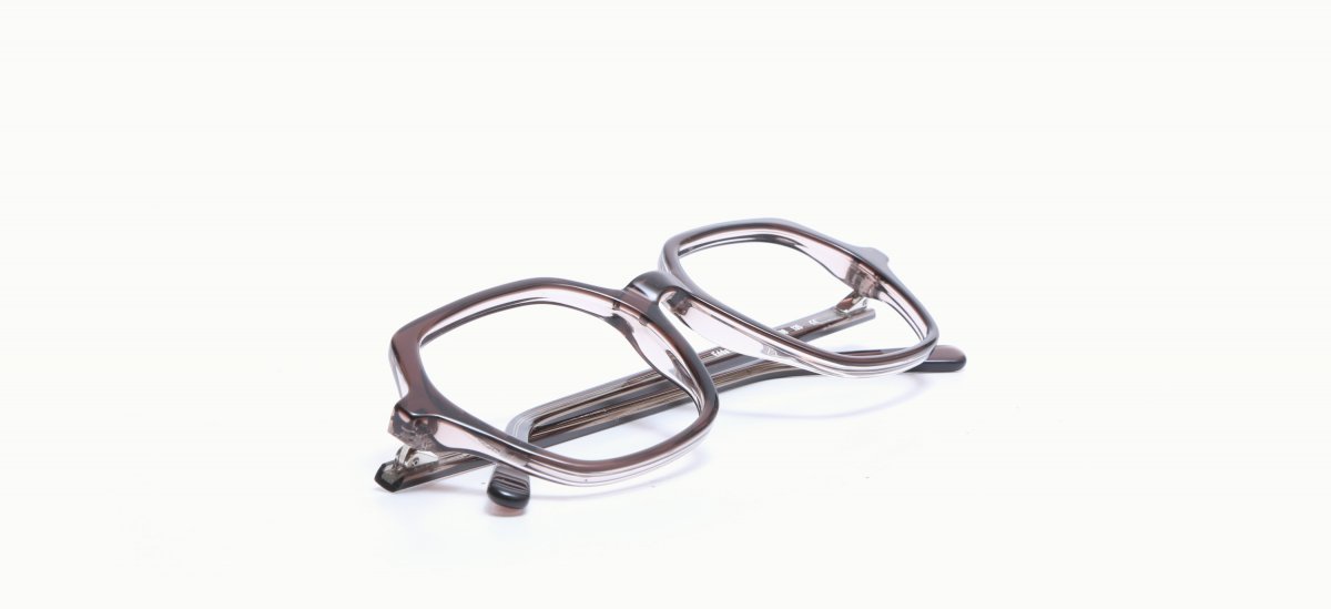 26049056 CO Edda 131 49-18 317,00 €-3