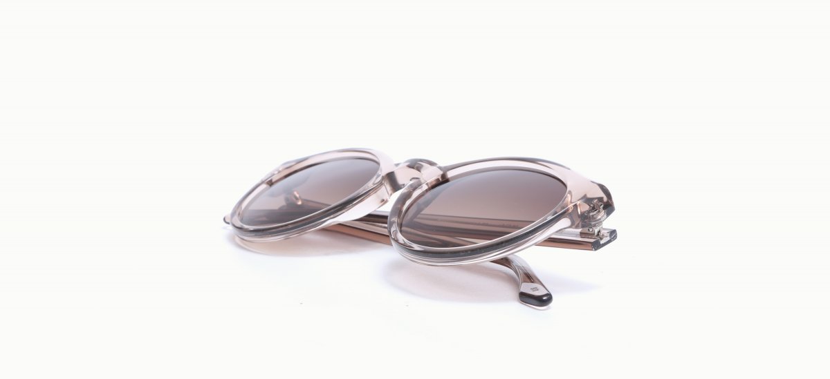 26049073 CO Madleen 20 48-20 217,00 €-3