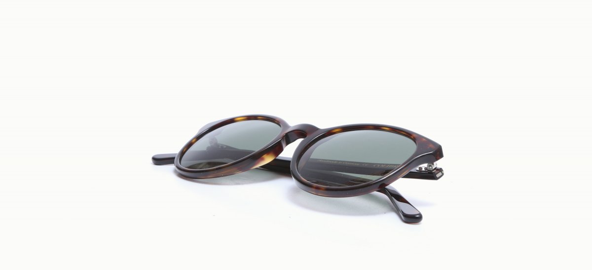 26049099 CO Liv 09 48-18 217,00 €-3