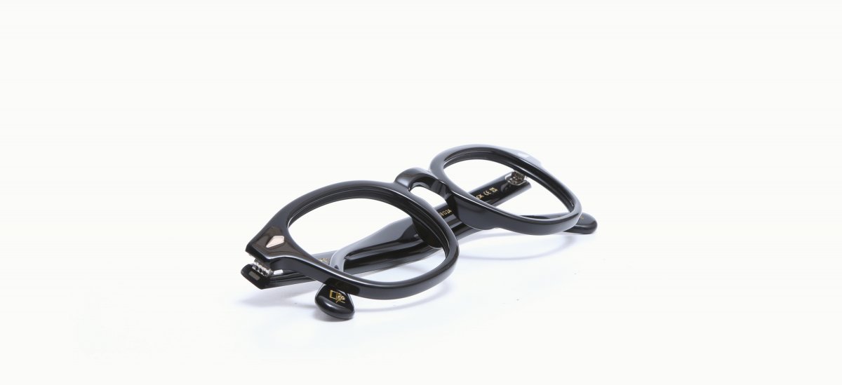 26064023 MOS Lemtosh Black 4924 387,00 €-3