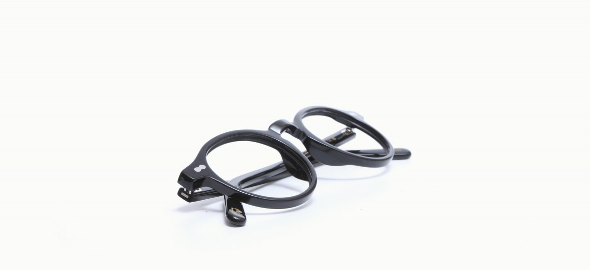 26064043 MOS Miltzen Black 4622 387,00 €-3