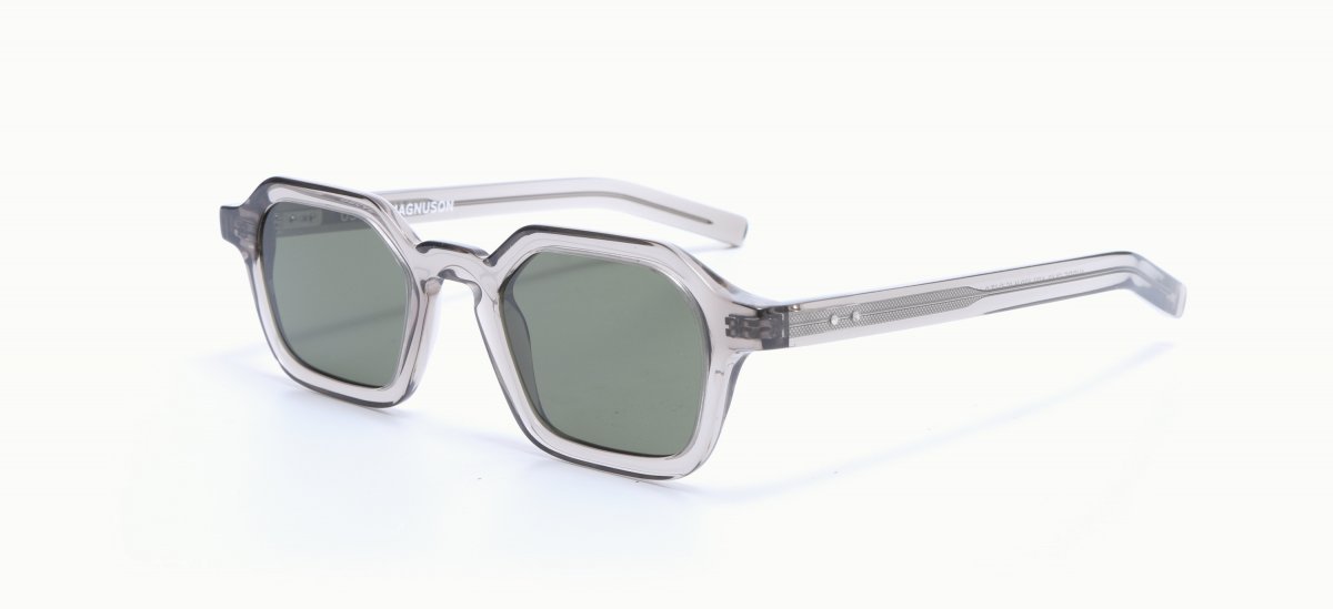 26085083 OM Andre 120 4824 377,00 €-2