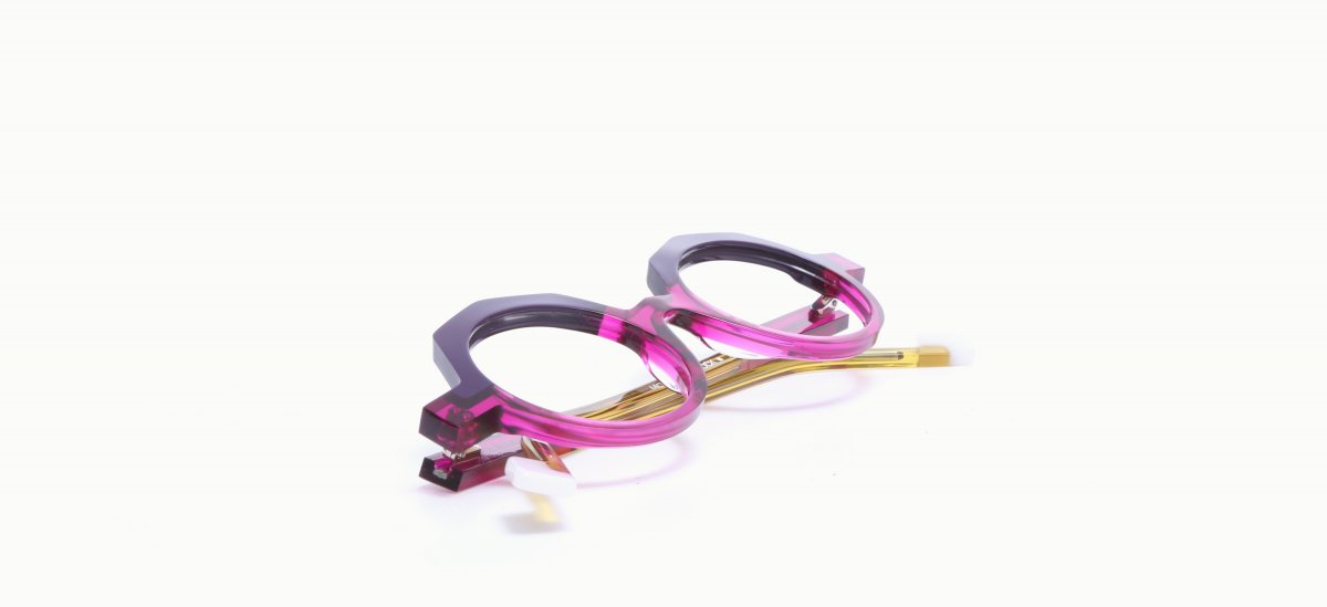 26105101 AV Lock 24C25 4421 407,00 €-3