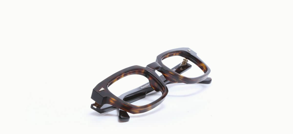 2600023597 AHL Alexandre III Dark Turtle 5023 467,00 €-3